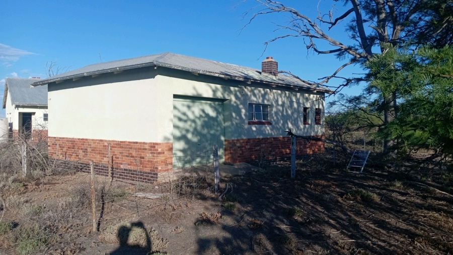 2 Bedroom Property for Sale in Aberdeen Eastern Cape